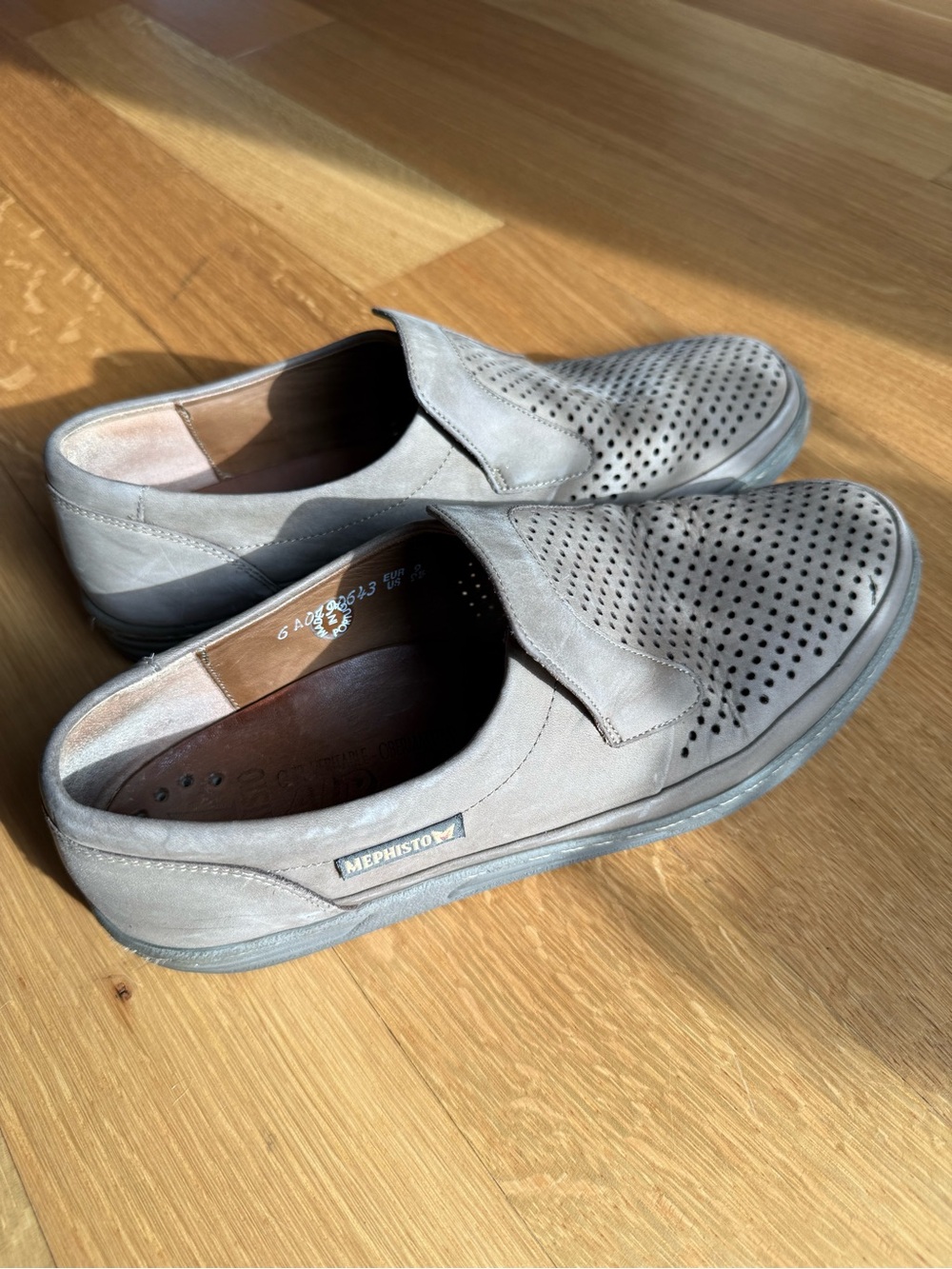Mephisto Men’s Gray Perforated Leather Slip-On Sneakers US 9.5